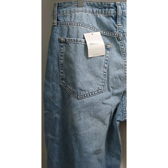 NWT Forever 21 Women’s 29 High Rise Relaxed Mom Jeans Distressed Light Wash Y2K - Picture 8 of 11